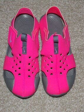 GIRLS NIKE SUNRAY PROTECT 2 HYPER PINK SANDALS SZ 2Y